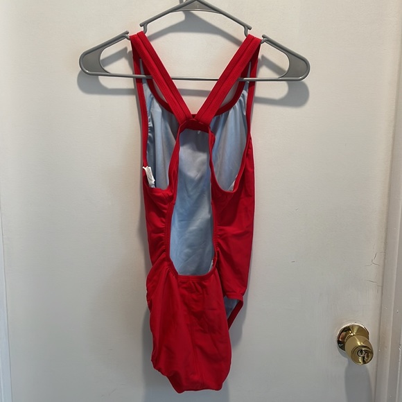 Nike Women's HydraStrong Solid Fastback One Piece Swimsuit - Red - Picture 2 of 5